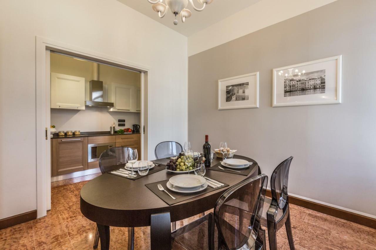 Ca' Del Monastero 1 Collection Apt For 4 Guests With Balcony And Lift Venice Exterior photo